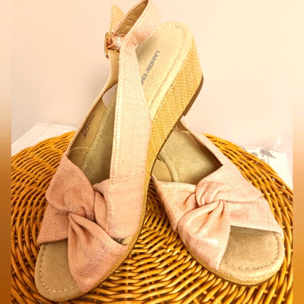 Lands' End Women's Blush Pink with A Gold Accent Wedge Sandals, size 9D